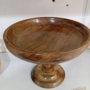 میوه‌خوری گردویی